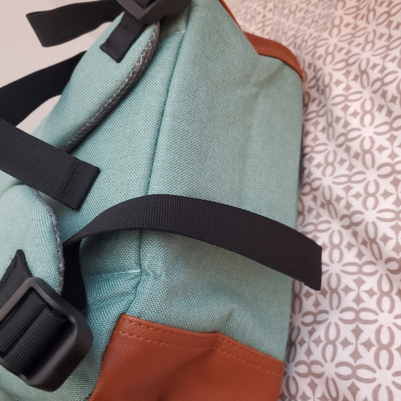 Modoker Upgraded Travel Laptop  Backpack. - Picture 4 of 15